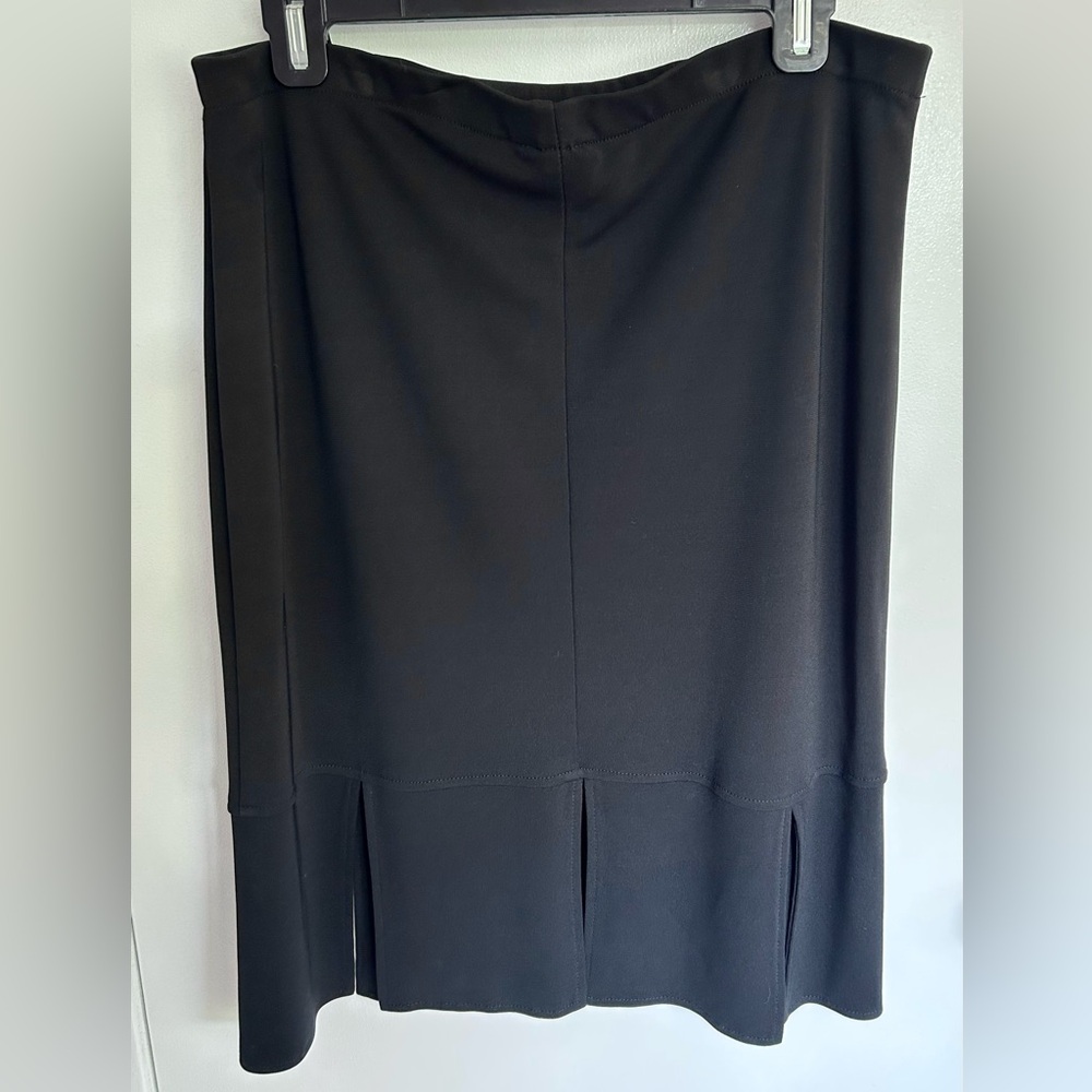 Elegant Black Skirt by Ribkoff